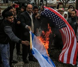 مسيرات حاشدة في غزة رفضاً للقرار الأمريكي بنقل السفارة للقدس المحتلة ‫(29274005)‬ ‫‬