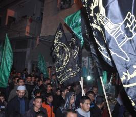 بالصور:مسيرة مشتركة لحركتي الجهاد وحماس في غزة تنديداً بجريمة جنين
