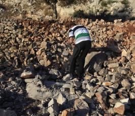 شظايا صواريخ المقاومة فى عوفر