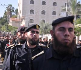 الداخلية بغزة تنظم مسيرة وطنى