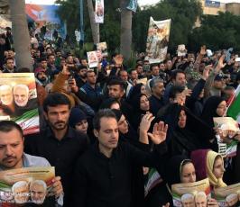 حشود غفيرة في الأهواز تشارك في تشييع جثماني الشهيدين سليماني والمهندس  (8).jpg