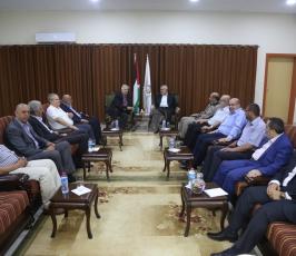  هنية  بغزة يلتقي   حنا ناصر  ‫(29077385)‬ ‫‬