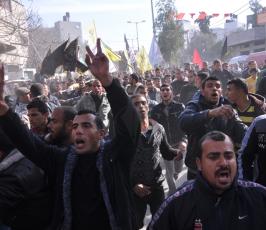 بالصور:جماهير شعبنا تشيع جثمان الشهيدين الزعانين شمال قطاع غزة