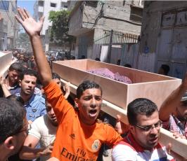 جماهير غفيرة تودع شهيدين من حى الشجاعية