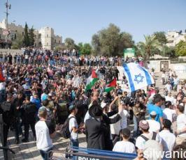 احتفالات صاخبة ورقصات ماجنة ليلا في باحة البراق في ذكرى احتلال القدس