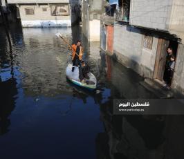 غزارة الأمطار تغرق شوارع كبيرة في بيت لاهيا (6).jpg