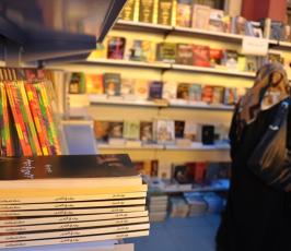 عدسة "فلسطين اليوم الإخبارية" تتجول في المعرض الدولي للكتاب بغزة