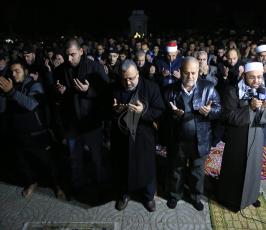 صلاةالعشاء في الساحات العامة بدعوة من الجهاد الإسلامي نصرة للقدس (17)