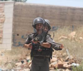 بالصوراصابات في مواجهات مع قوات الاحتلال في كفر عقب شمال القدس المحتلة
