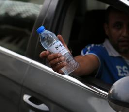 افطار مية وملح امام الصليب تضامن مع الشيخ خضر عدنان ‫‫‬ ‫(30569889)‬ ‫‬