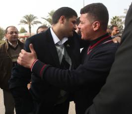 نقنقابة الصحفيين تنظم حفل استقبال للمصور الصحفي "محمد عثمان" بعد عودته لغزة