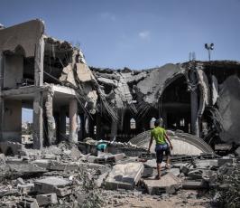 قصف مسجد على بن أبى طالب بحي الزيتون شرق مدينة غزة