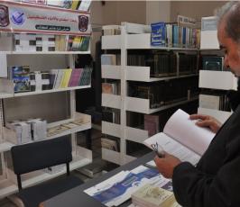 بالصور :بلدية غزة تفتتح معرض "غزة هاشم" للكتاب