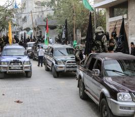 مسير عسكري لفصائل المقاومة بغزة في الذكرى الخامسة لاغتيال الجعبري ‫(37552650)‬ ‫‬
