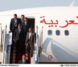 الرئيس محمد مرسى يصل طهران للمشاركة بقمة عدم الانحياز