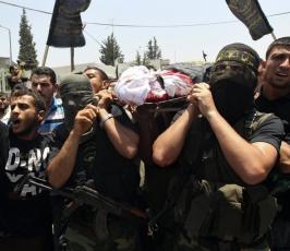 جماهير غفيرة تشيع جثامين شهداء سرايا القدس في بيت حانون