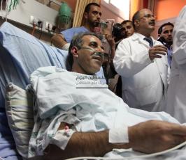 الأسير المريض محمد التاج فور الافراج عنه ووصوله إلى مستشفى رام الله