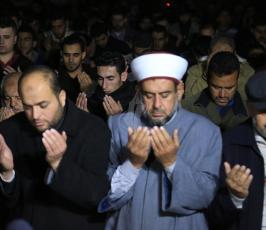 صلاةالعشاء في الساحات العامة بدعوة من الجهاد الإسلامي نصرة للقدس (19)