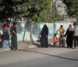 نزوح العشرات من العائلات بغزة  2014