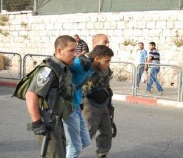 احتفالات صاخبة ورقصات ماجنة ليلا في باحة البراق في ذكرى احتلال القدس