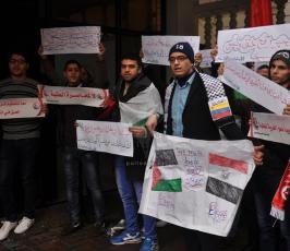 وقفة طلابية للمطالبة بفتح معبر رفح