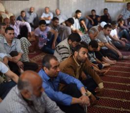 ندوة بعنوان  القدس فى المئة عام الاخيرة  فى مخيم البريج ‫(39453190)‬ ‫‬
