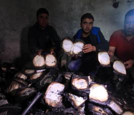 مستوطنون يحرقون مسجداً