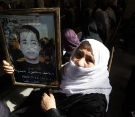 اعتصام الاسرى بمقر الصليب الاحمر بغزة