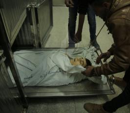 شهيد الفتى محمد الداية في مستشفى الشفاء استشهد متاثرا باصابته شرق غزة ‫(1)‬.JPG