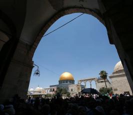 الجمعة الاخيرة من رمضان بالاقصى ‫(29353354)‬ ‫‬