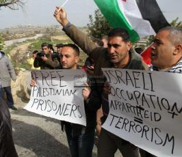 علم فلسطين فوق مستوطنة "اليعازر" جنوب بيت لحم