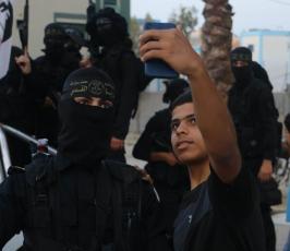 توزيع تمر على الصائمين ‫(39191048)‬ ‫‬.jpeg