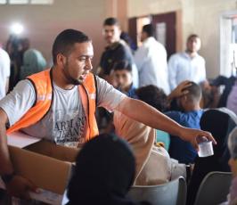 حملة  سقيا الماء  التى تنظمها الجهاد من معبر رفح البرى ‫(1)‬ ‫‬