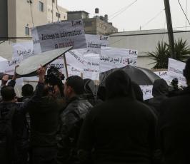 اصحاب المصانع والمنشآت التجارية المتضررة  (2)