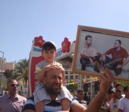 مسيرة بقلب القدس تضامناً مع الأسرى المضربين عن الطعام في سجون الاحتلال