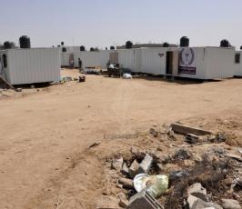 استمرار العمل بالكرفانات في منطقة خزاعة شرق خانيونس