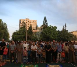  صلاة العيد في العراء بمحافظات القطاع ‫(1)‬ ‫‬