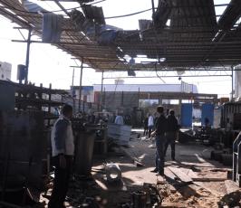 بالصور:عدسة فلسطين اليوم ترصد آثار الغارات الإسرائيلية على غزة فجر اليوم