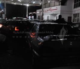 في ظل انقطاع الكهرباء.. عدسة فلسطين اليوم تتجول في شوارع غزة