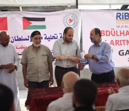جمعية ارض السلام تفتح محطة  السلطان عبد الحميد  لتحلية المياه فى مخيم الشاطىء ‫(30569880)‬ ‫‬