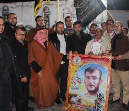 الجهاد تزور بيوت عوائل الأسرى  ‫(42795525)‬ ‫‬