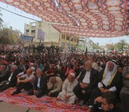  صلاة الجمعة امام مقر الصليب الاحمر بغزة تضامنا مع الاسرى في سجون الاحتلال ‫(39649811)‬ ‫‬