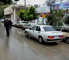 يافطات تملئ شوارع القطاع: قادة "الجهاد" منعوكم لكن قلوبنا وطن لكم