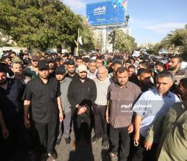 حشود جماهيرية بعزاء الدكتور رمضان (12).JPG