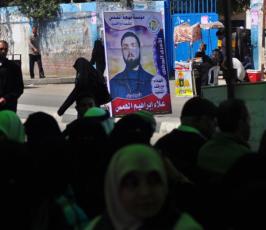 بالصور: مهجة القدس تقيم خيمة تضامن وإسناد مع الأسرى بمدينة رفح