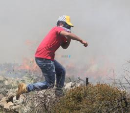 خاص فلسطين اليوم...مواجهات في دير جرير أثر قمع الاحتلال لمسيرة سلمية منددة بالاستيطان