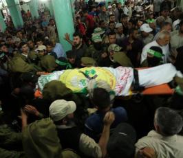 القسام يشيّع أحد قادته في مدينة رفح جنوب قطاع غزة ‫(1)‬
