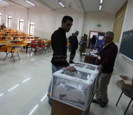 اغلاق صنادق الاقتراع ونسبة التصويت 75% في انتخابات جامعة بيرزيت