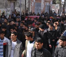 بالصور:سرايا القدس تودع احد قادتها البارزين في موكب جنائزي مهيب
