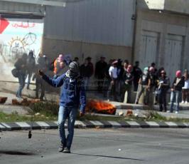 خاص فلسطين اليوم. إصابات ومواجهات أمام معتقل "عوفر" قرب رام الله